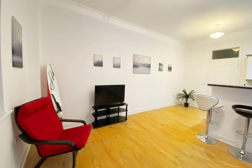 Cozy Nights - Ibrox Street Apartman Glasgow Kültér fotó